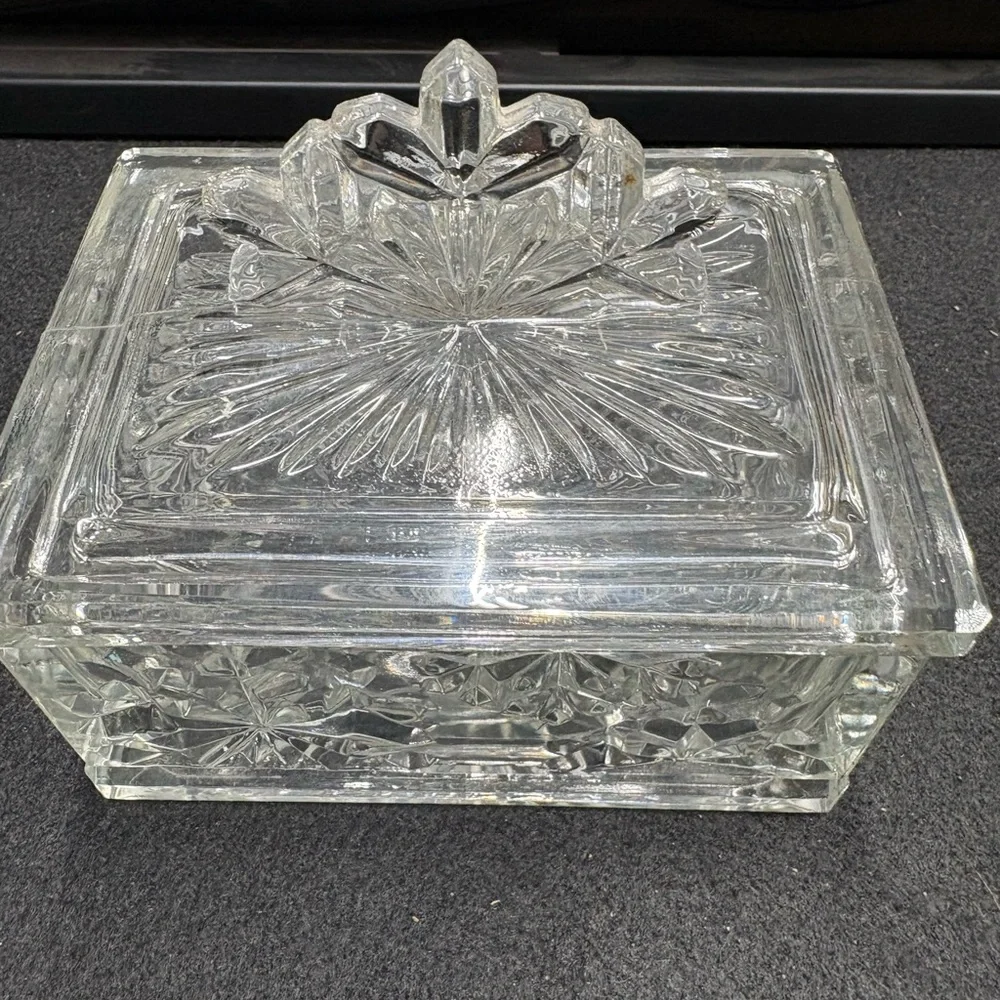 Elegant Clear Glass Decorative Bowl